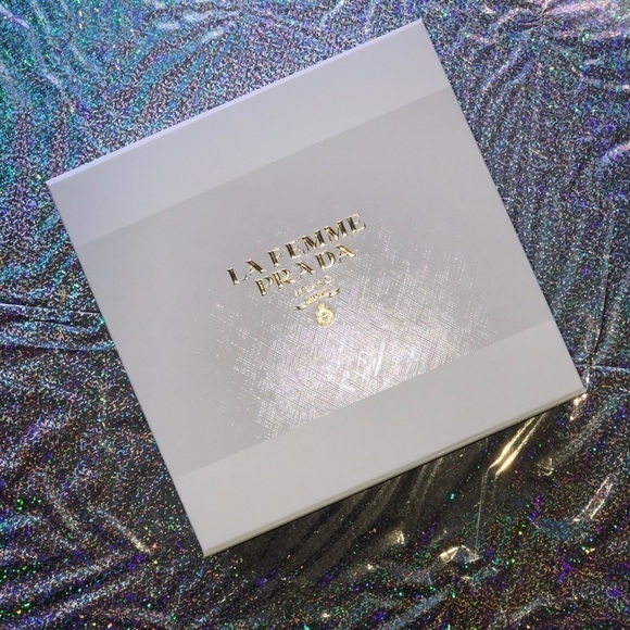 𝅺LA Femme Prada Gift Box storage box - Picture 3 of 12